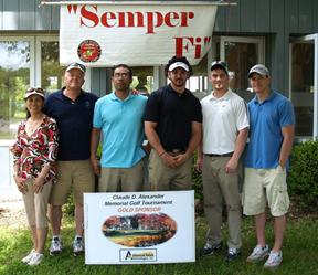 2013 golf team supporting the Semper Fi Fund